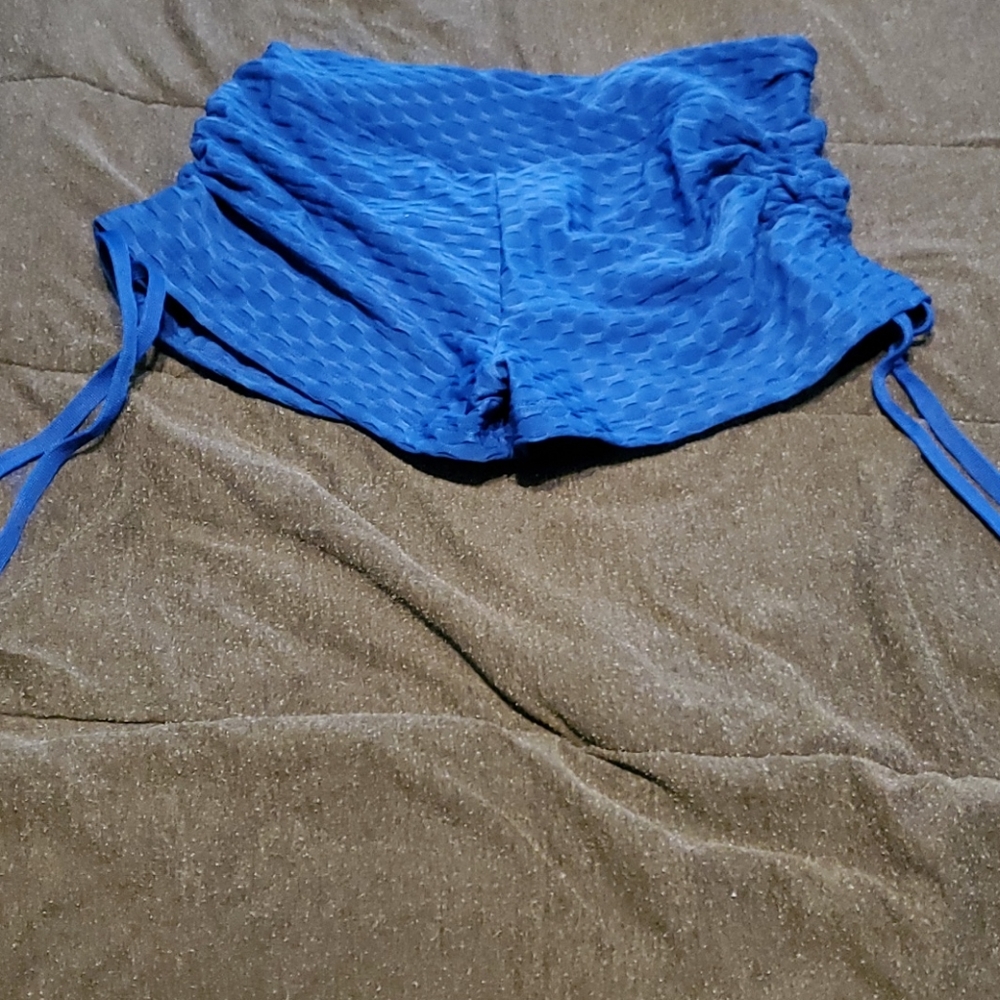 Short - Picture 3 of 5